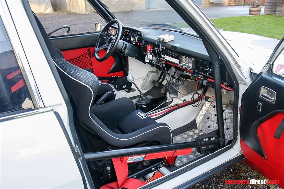 1973-peugeot-504-rally-car