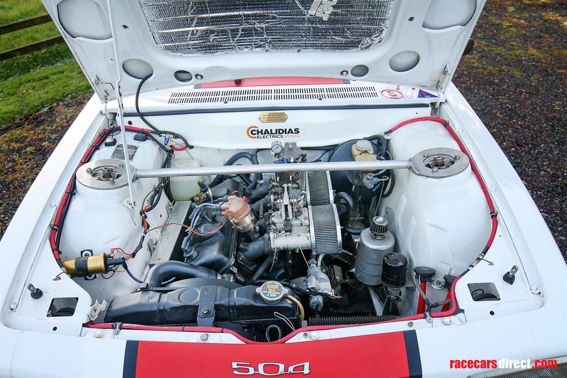 1973-peugeot-504-rally-car