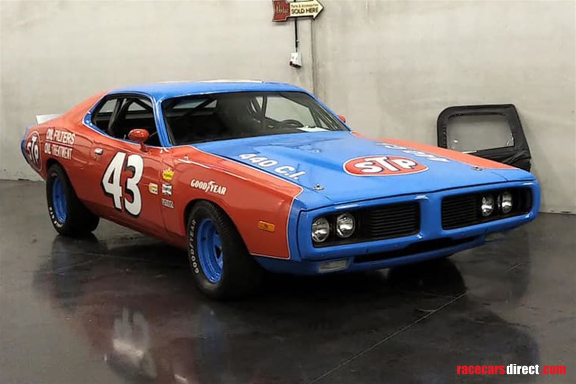 1974-dodge-charger-petty-tribute-accepting-of