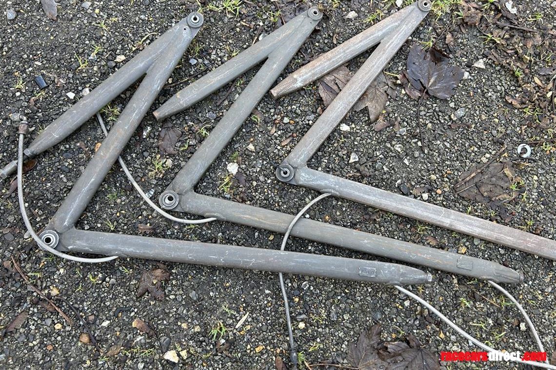 van-diemen-rf99-04-era-top-wishbones