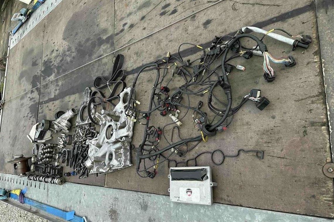 oreca-viper-gt3-srt-84-v10-gen-3-engine-other