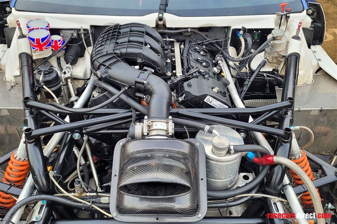 ginetta-g55-gt4-supercup-engine-ford-cyclone