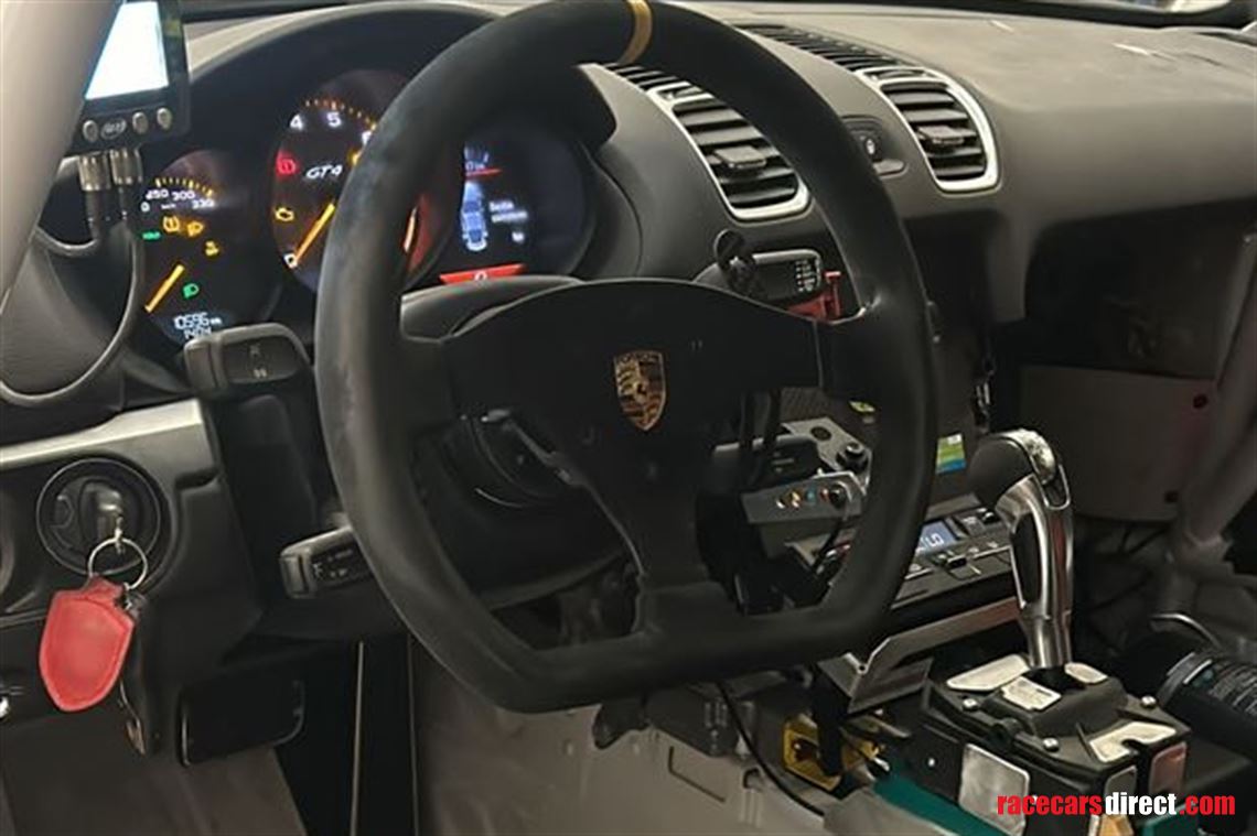 porsche-cayman-gt4-981-cs