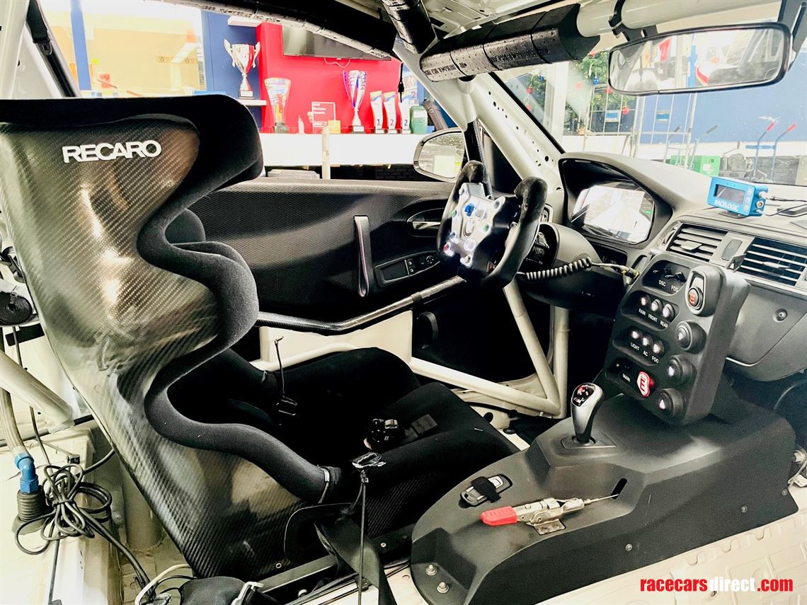 bmw-m2-cs-racing---450-hp