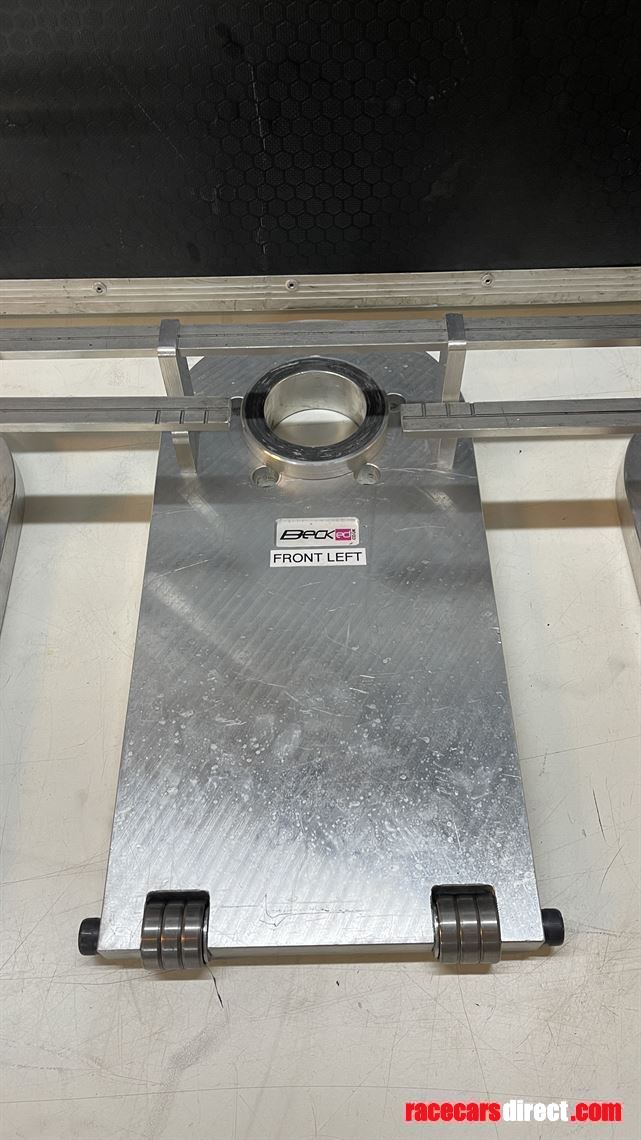 hubstands-in-flight-case