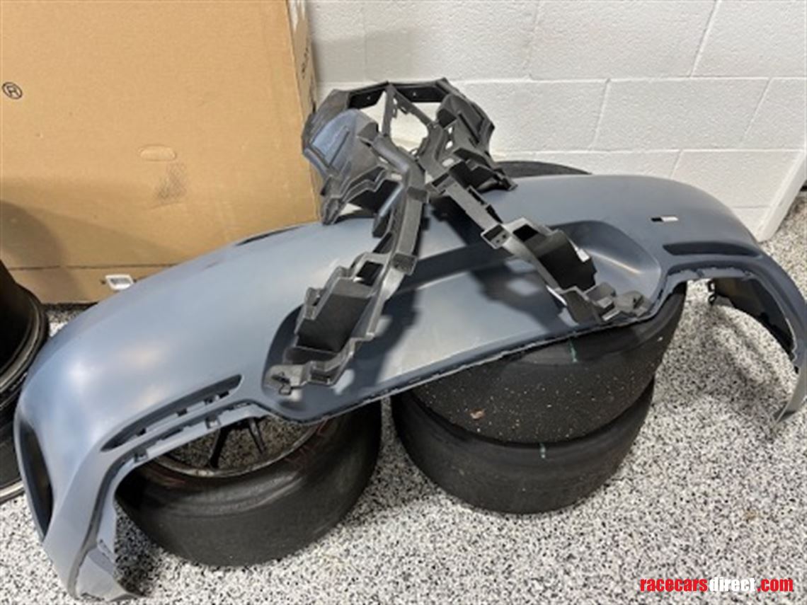 amg-gt4s-package---325k-usd-for-all