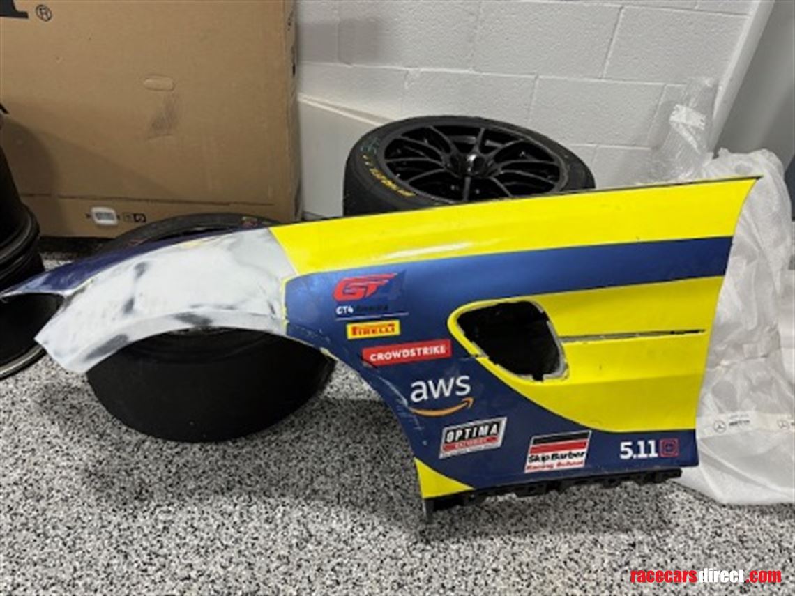 amg-gt4s-package---325k-usd-for-all