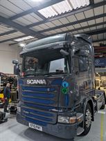 scania-r400-4x2-tractor-unit