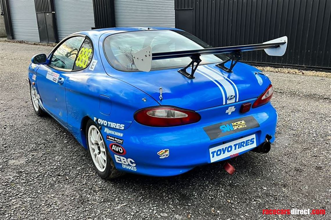 hyundai-coupe-cup-race-car-package