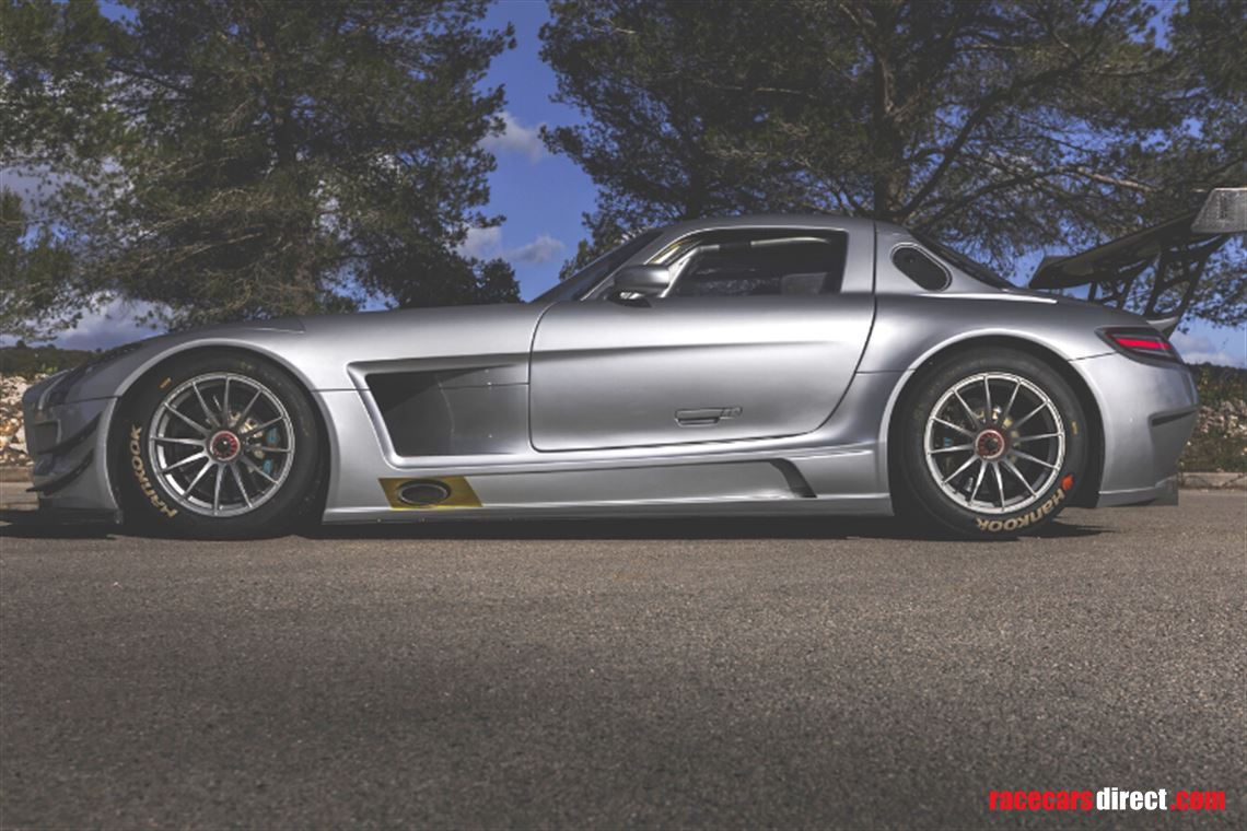 sold-2011-mercedes-sls-amg-gt3
