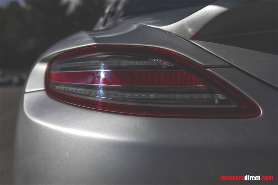 sold-2011-mercedes-sls-amg-gt3