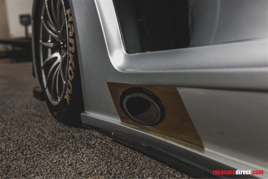 sold-2011-mercedes-sls-amg-gt3