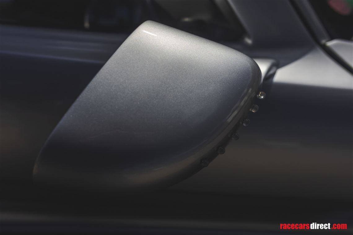 sold-2011-mercedes-sls-amg-gt3