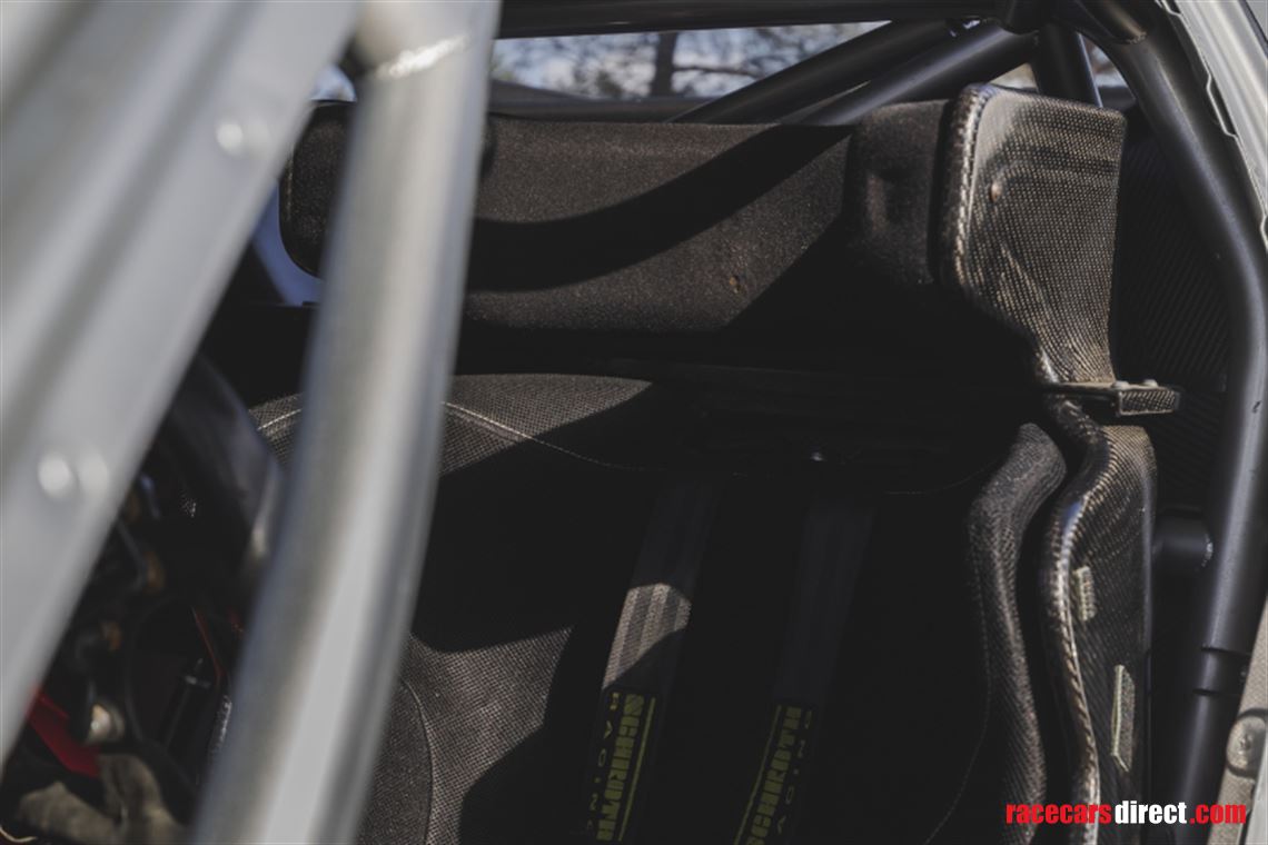 sold-2011-mercedes-sls-amg-gt3