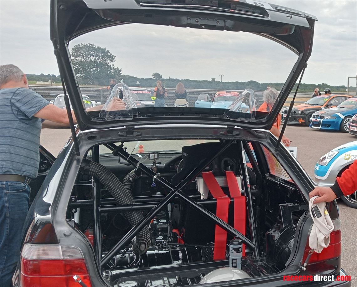 bmw-20l-compact-race-car-----price-reduced