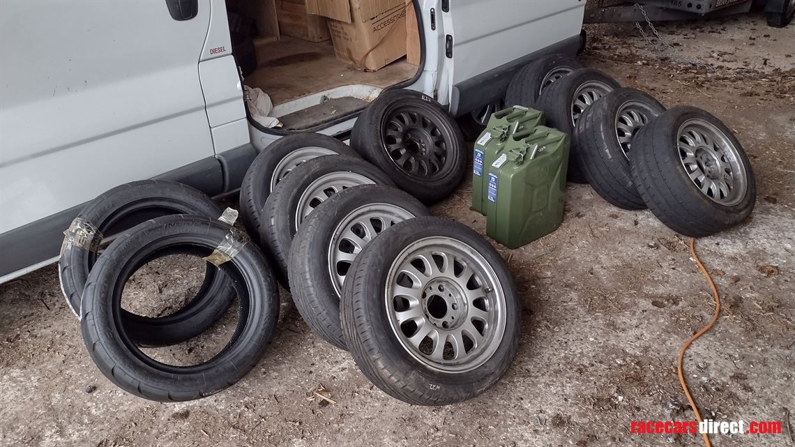 bmw-20l-compact-race-car-----price-reduced