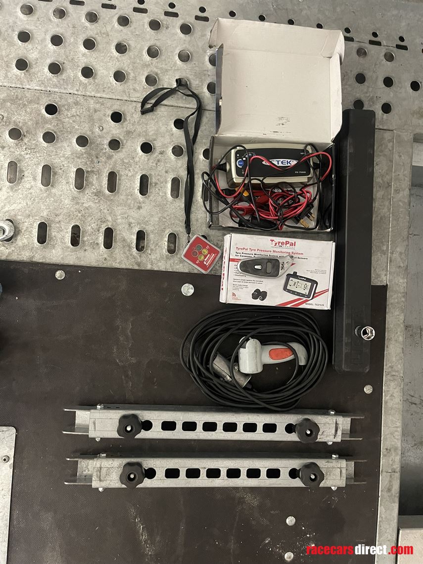 high-spec-brian-james-trailer-rt6---black