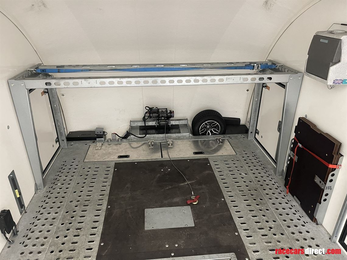 high-spec-brian-james-trailer-rt6---black