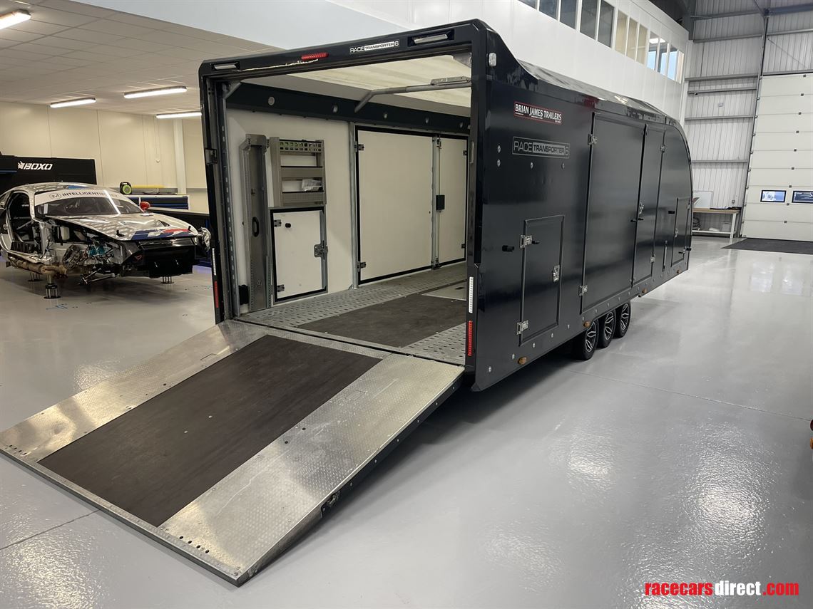 high-spec-brian-james-trailer-rt6---black