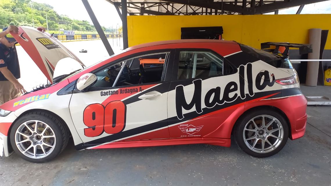 honda-civic-btcc-champion-car