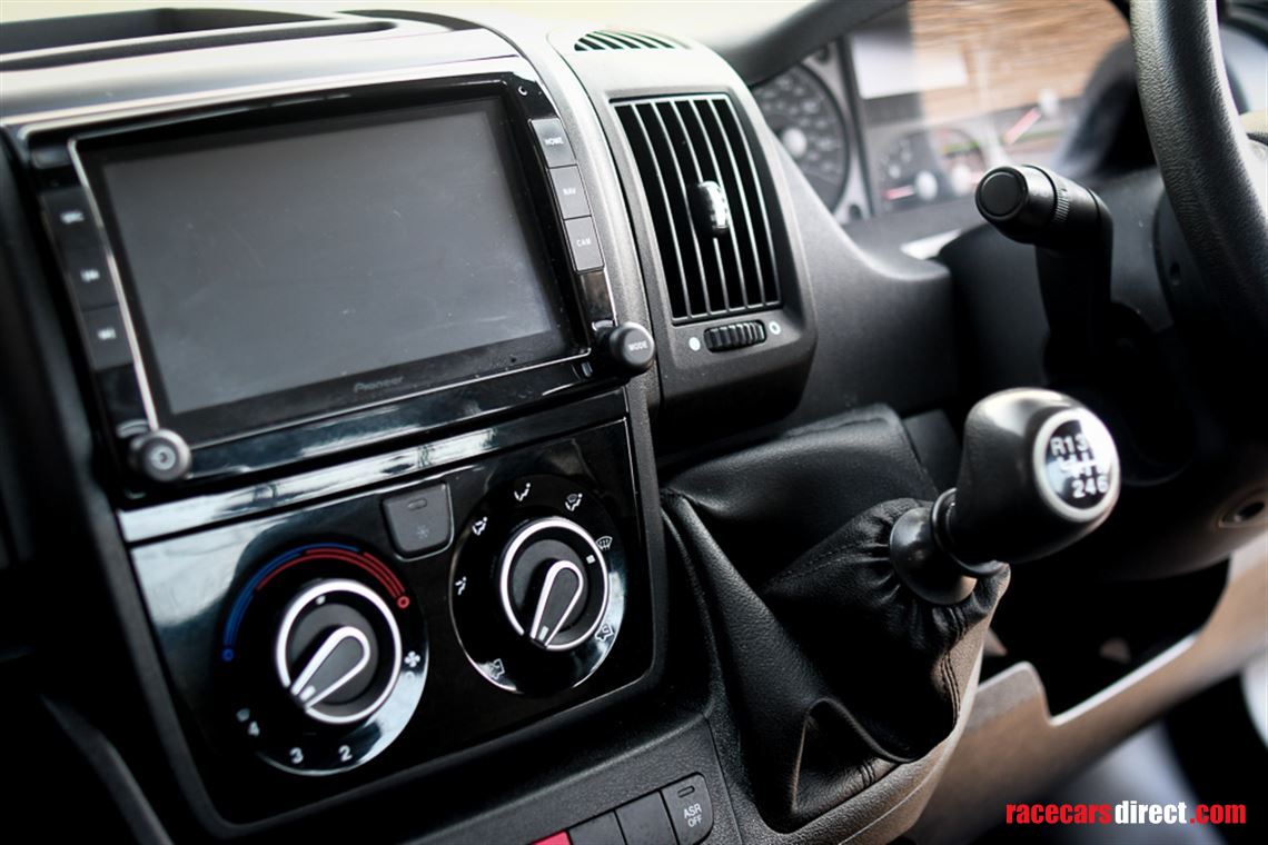 sold-2020-fiat-transporter-3500kgs