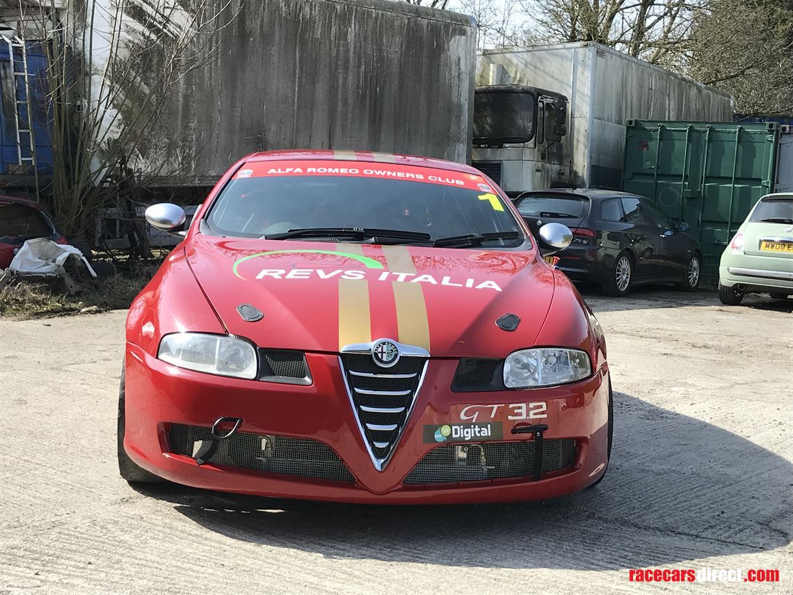 alfa-romeo-gt-32-v6