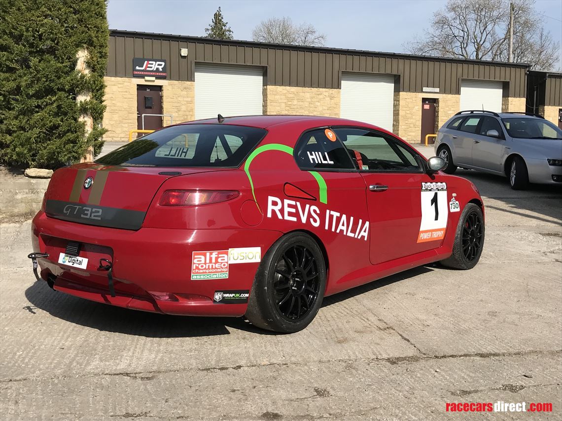 alfa-romeo-gt-32-v6
