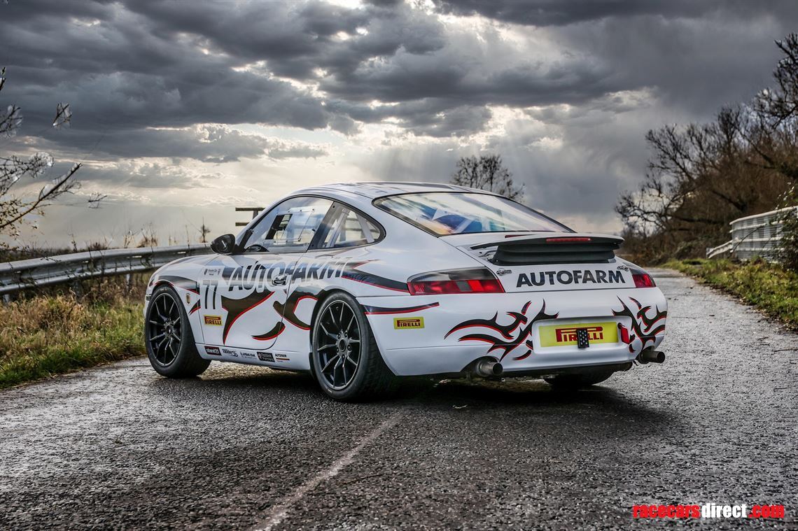 1999-porsche-911-996-c2-race-car