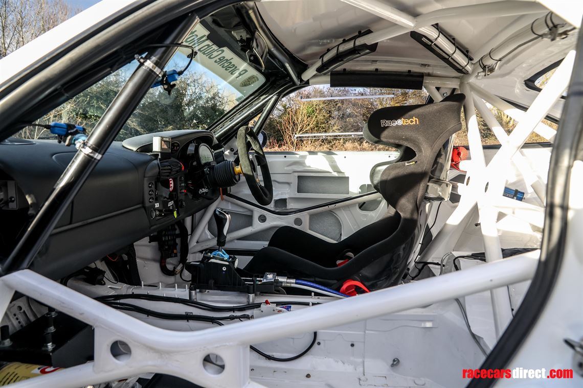 1999-porsche-911-996-c2-race-car