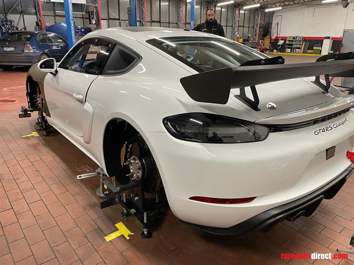 porsche-718-cayman-gt4-rs-clubsport