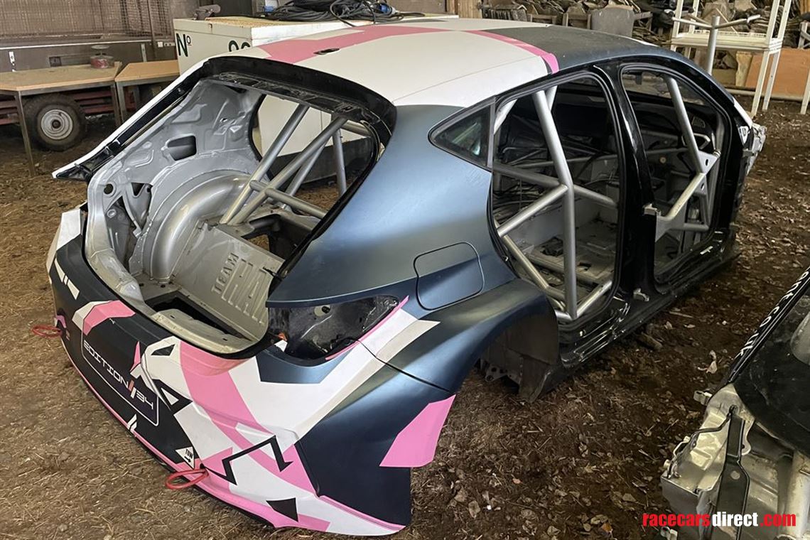 2020-seat-cupra-leon-body-shell-and-roll-cage