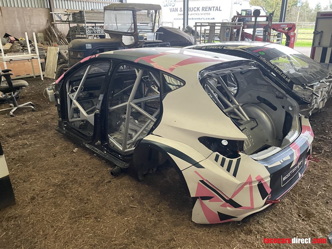 2020-seat-cupra-leon-body-shell-and-roll-cage