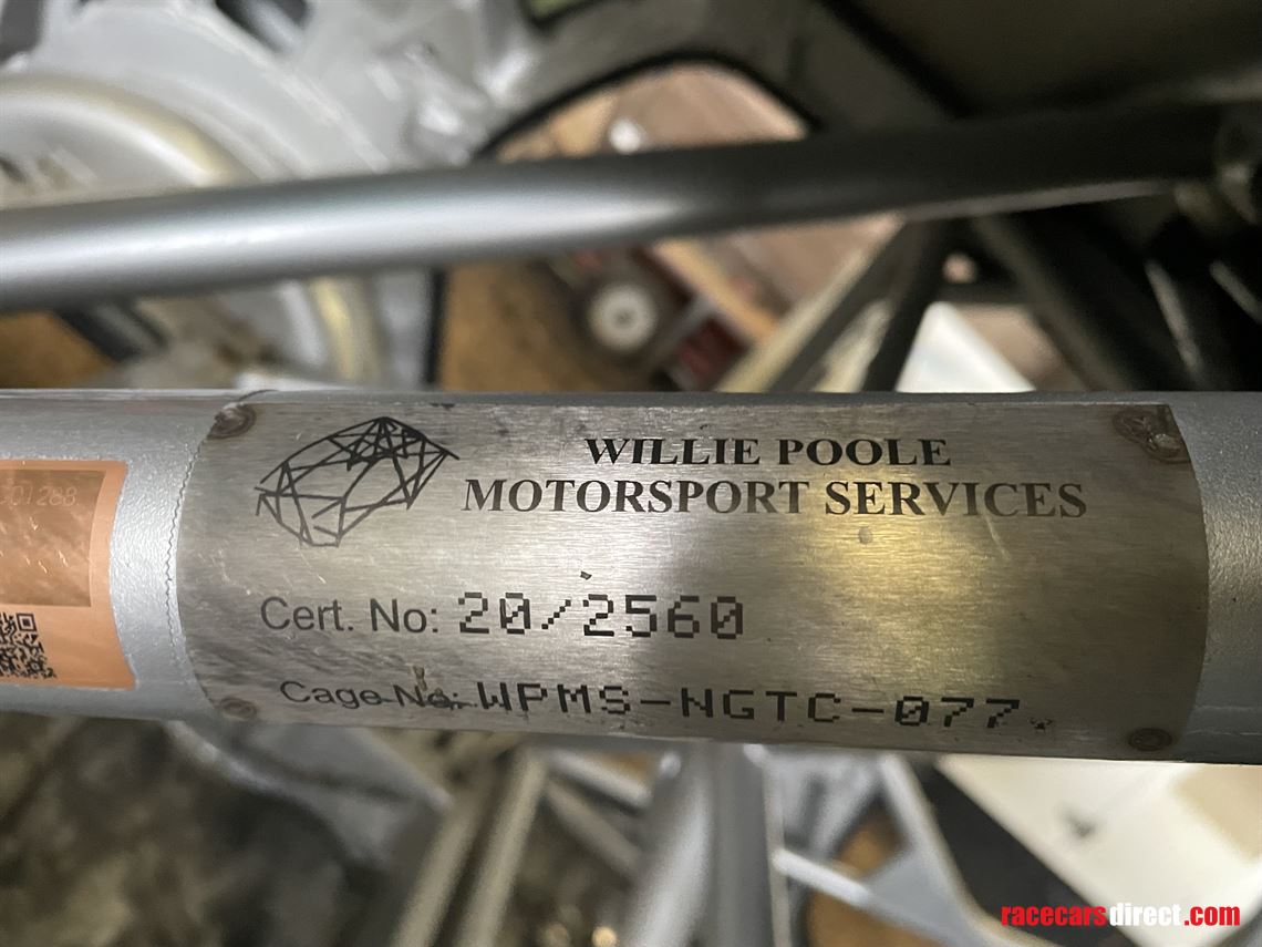 2020-seat-cupra-leon-body-shell-and-roll-cage