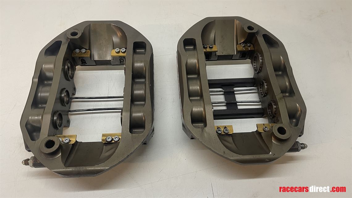 set-brembo-monoblock-6-pot-endurance-calipers