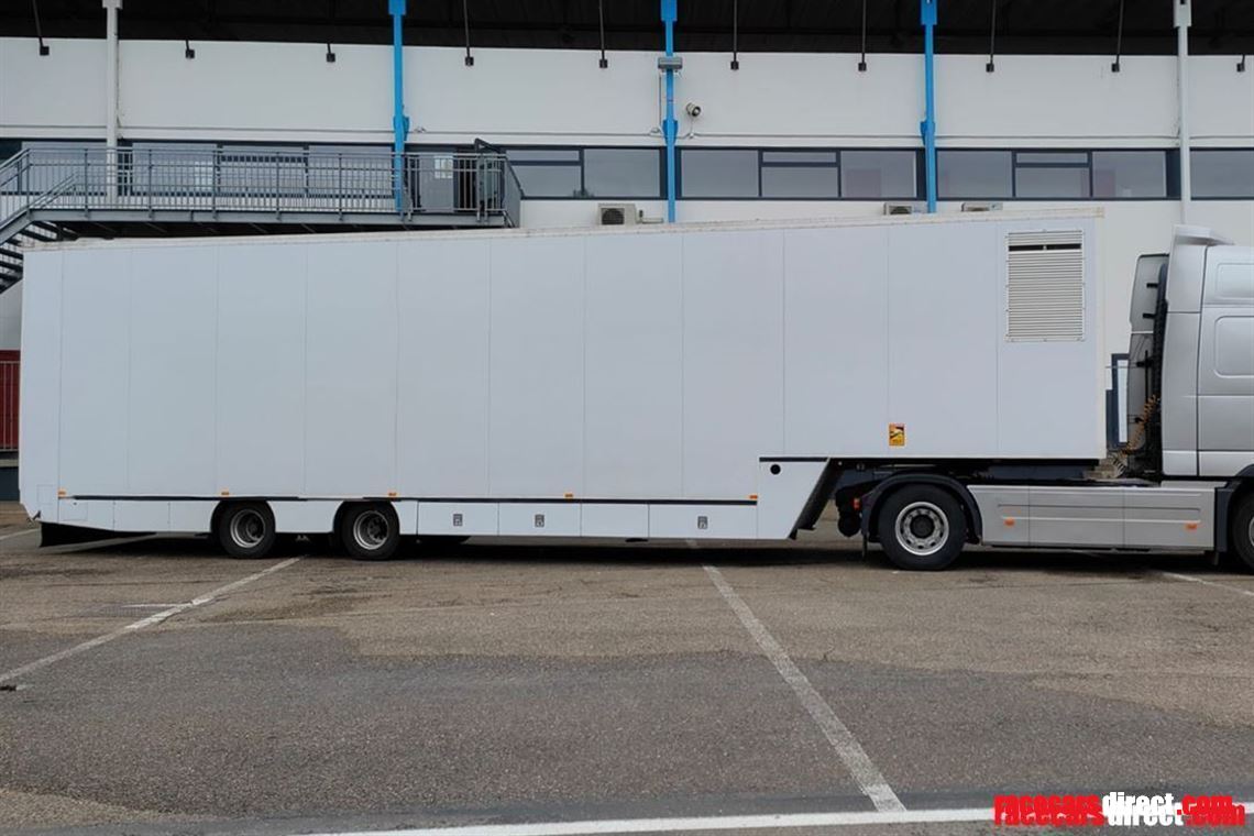 ekw-race-car-trailer-with-kitchenette