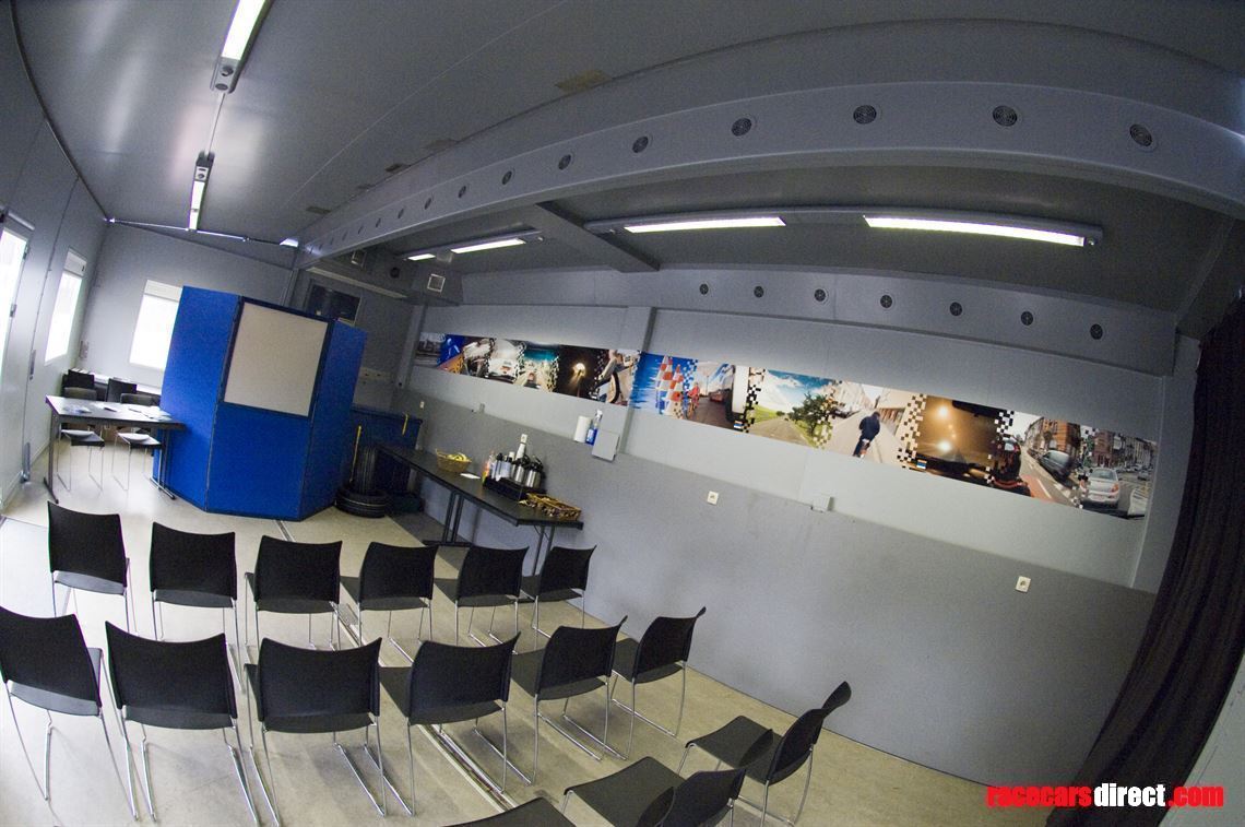 ekw-race-car-trailer-with-kitchenette