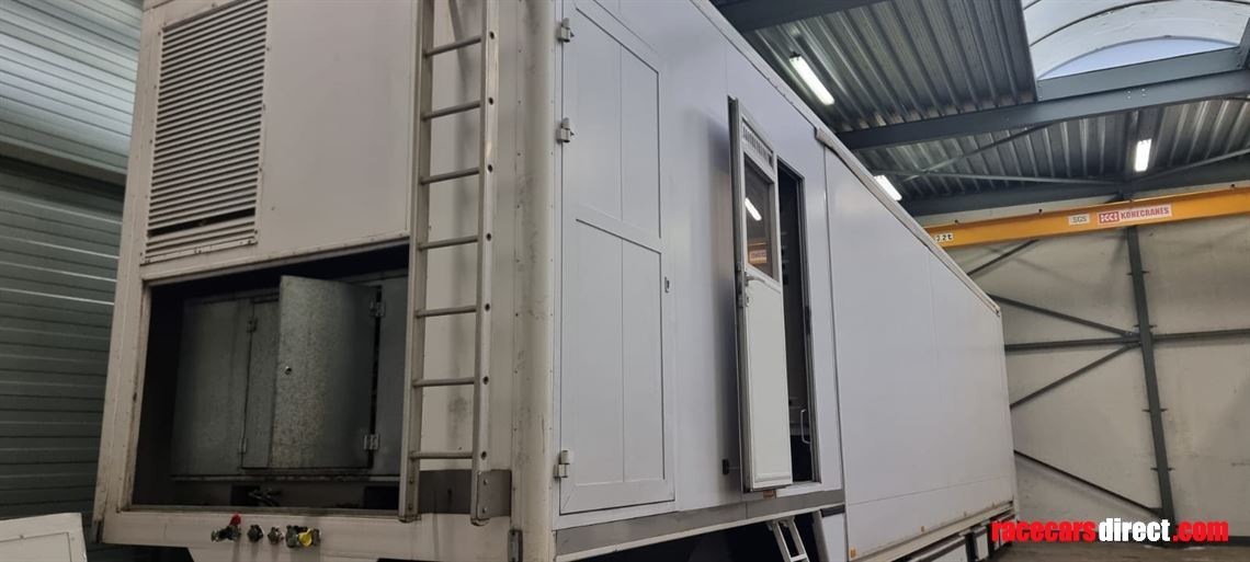 ekw-race-car-trailer-with-kitchenette