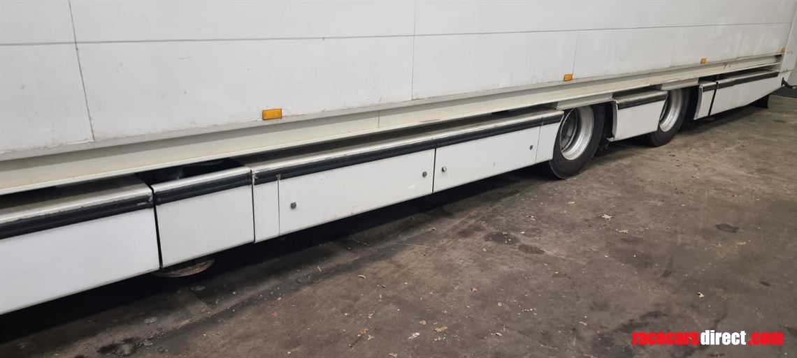 ekw-race-car-trailer-with-kitchenette