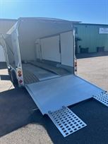 debon-c1000-enclosed-trailer