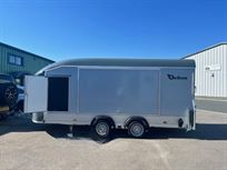 debon-c1000-enclosed-trailer