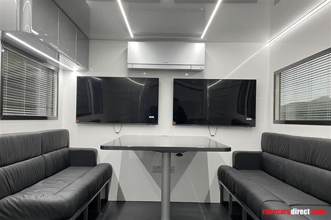 4-car-race-transporter-with-office