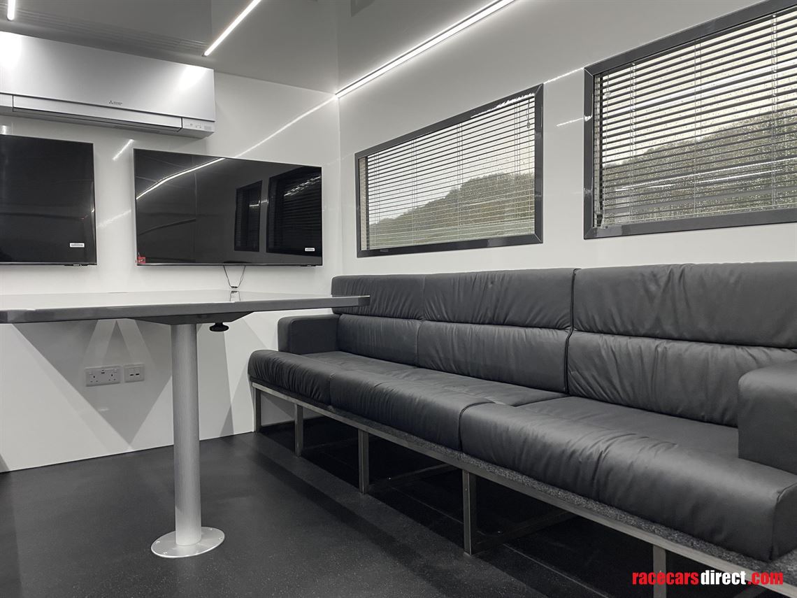 4-car-race-transporter-with-office