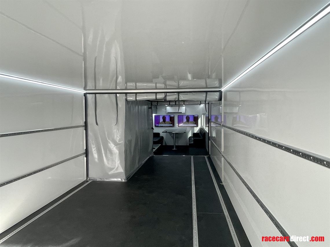 4-car-race-transporter-with-office