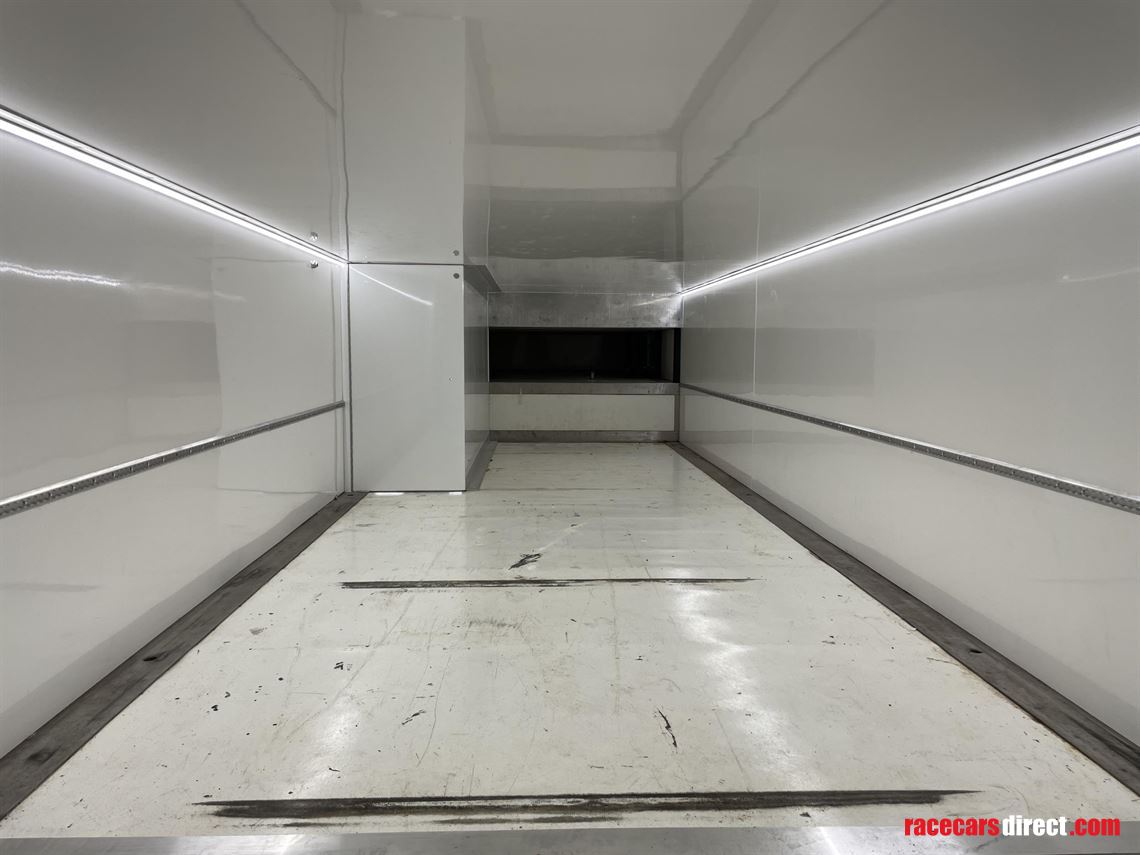 4-car-race-transporter-with-office