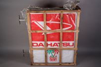 daihatsu-neon-sign-from-the-80s