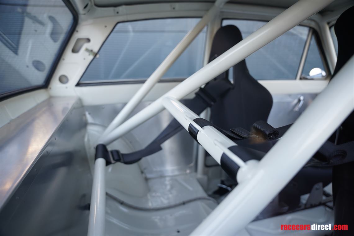 1963-lotus-cortina-mk1-fia-race-car