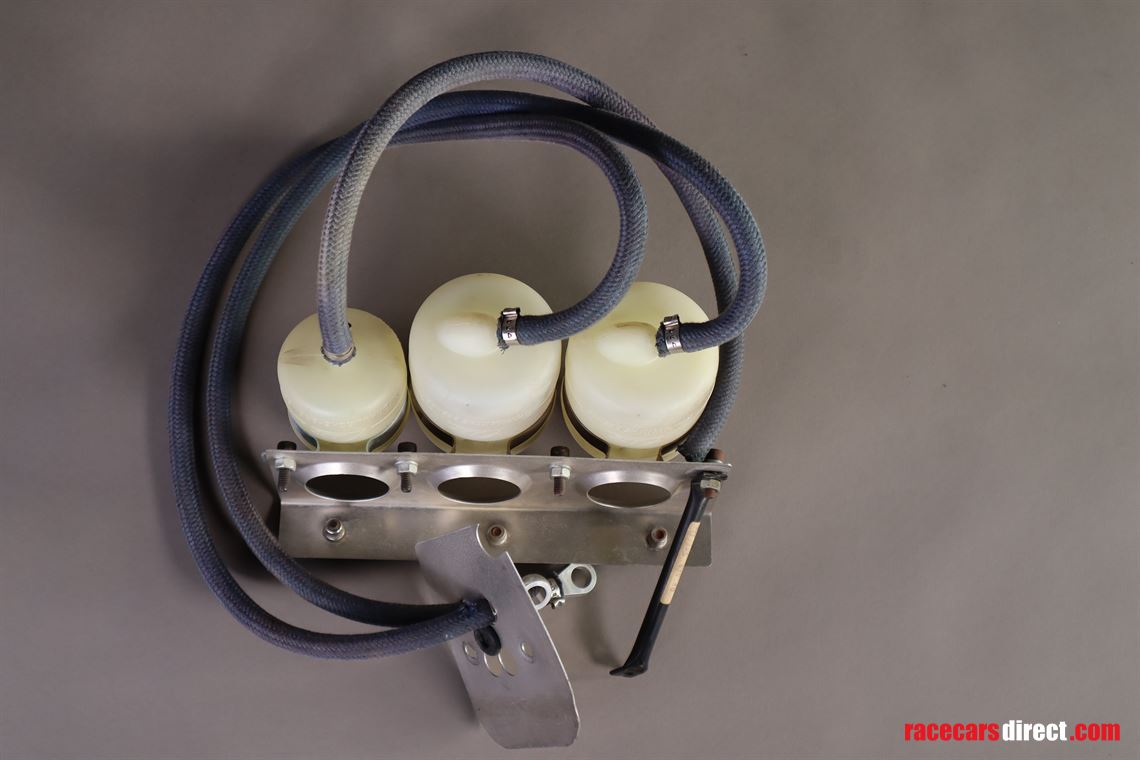 porsche-911-gt1-brake-tank-expansion-tank