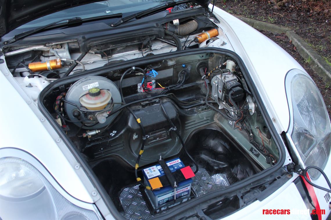 porsche-boxster-s-race-car