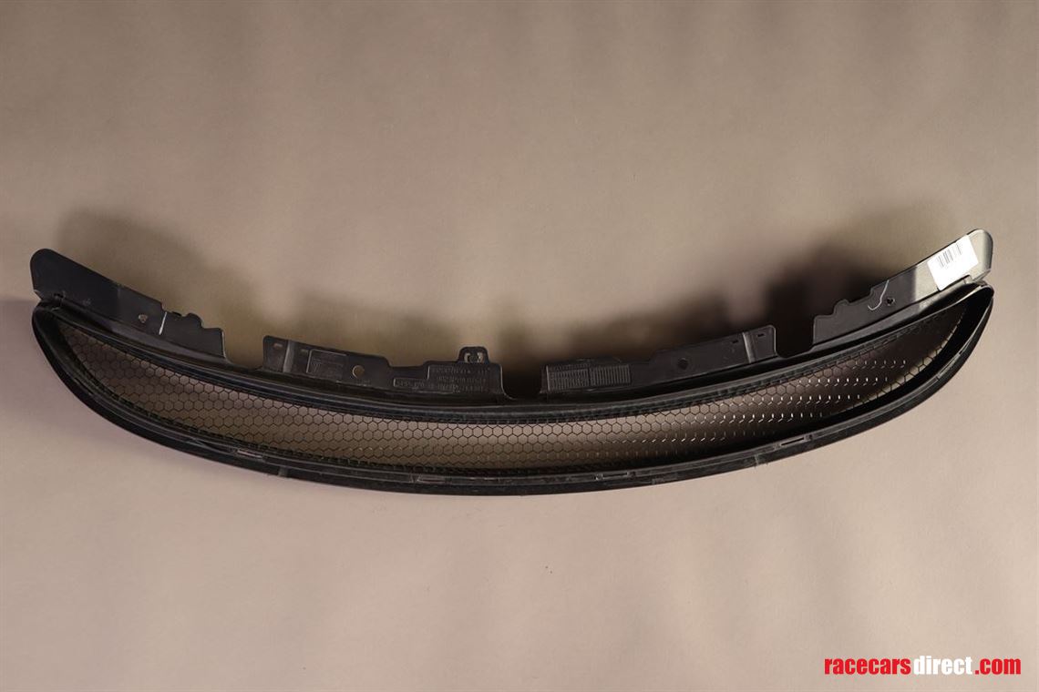 porsche-982-718-gt4-spyder-z-grille-top-cente