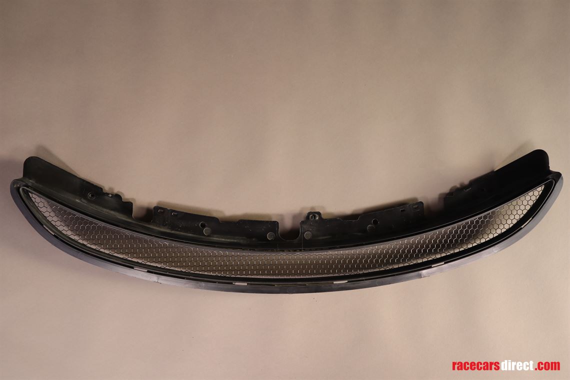 porsche-982-718-gt4-spyder-z-grille-top-cente